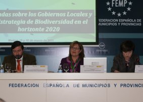 En el acto de inauguración intervinieron el Director General de Medio Natural y Política Forestal, José Jiménez, y la Secretaria General de la FEMP, Isaura Leal.